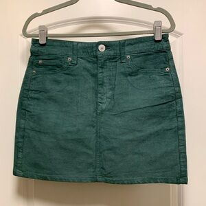 NWOT American Eagle Outfitters AE High-Waisted Corduroy Mini Skirt - Leaf Green
